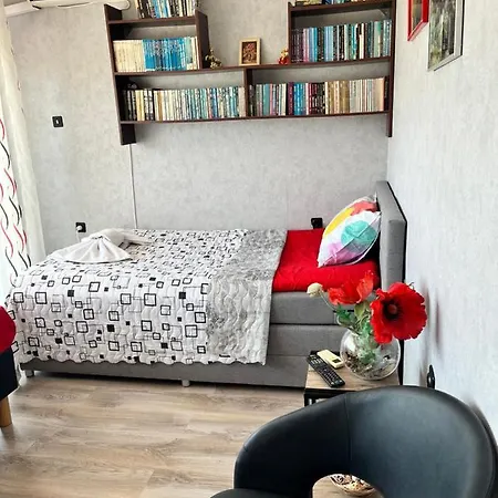 Lejlighed във артемида